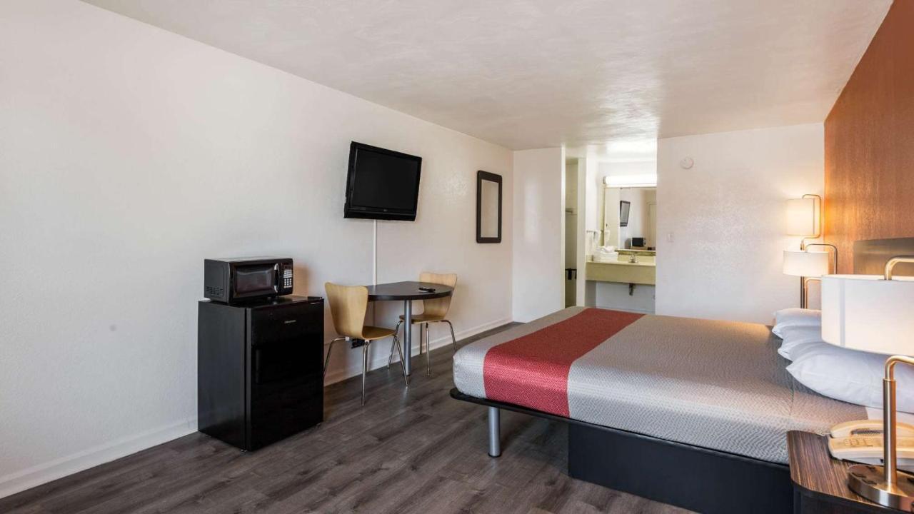 Motel 6-Portsmouth, Va Bagian luar foto